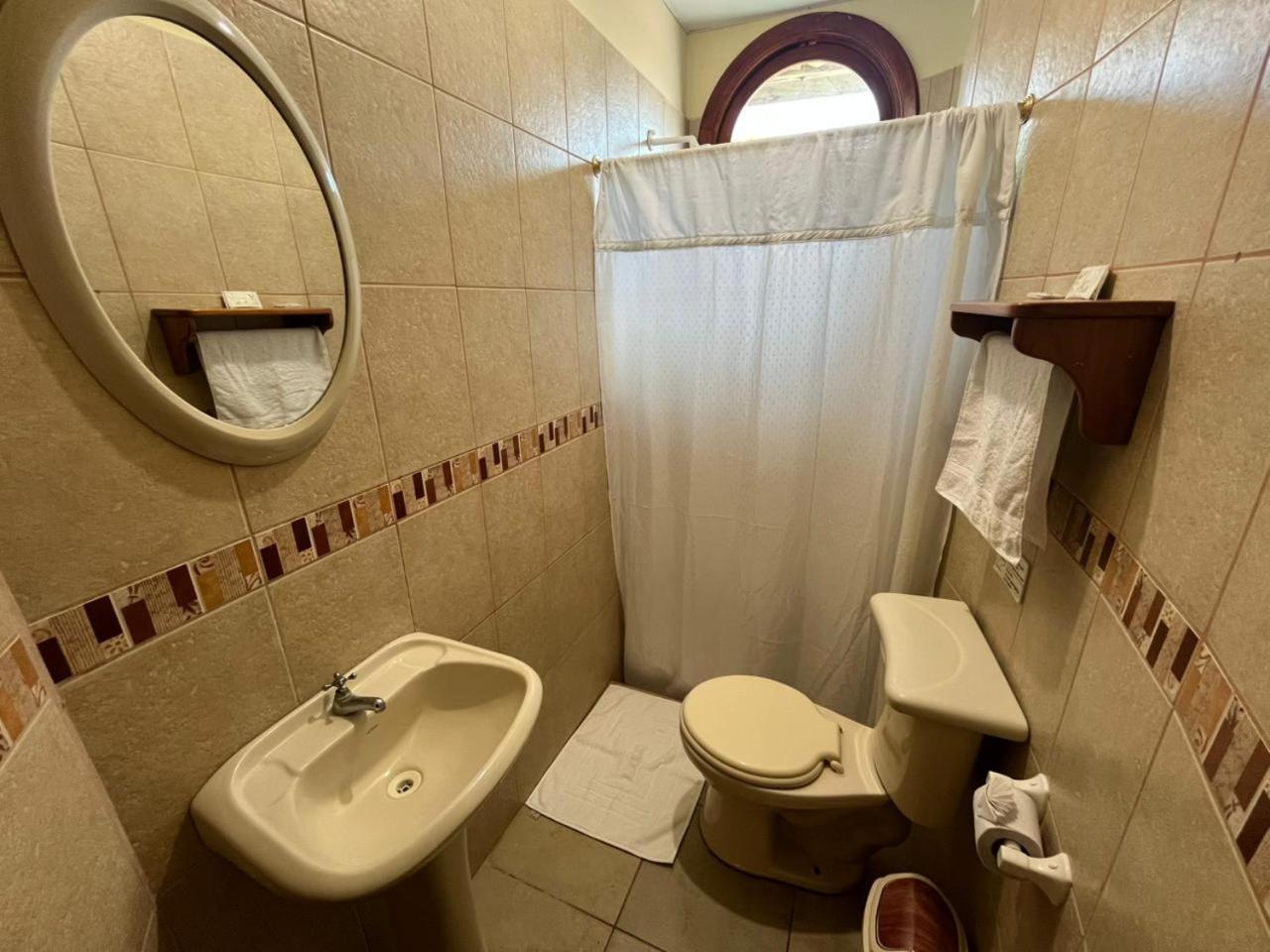 Hostal Neptuno - Poseidon Puerto Villamil Dış mekan fotoğraf