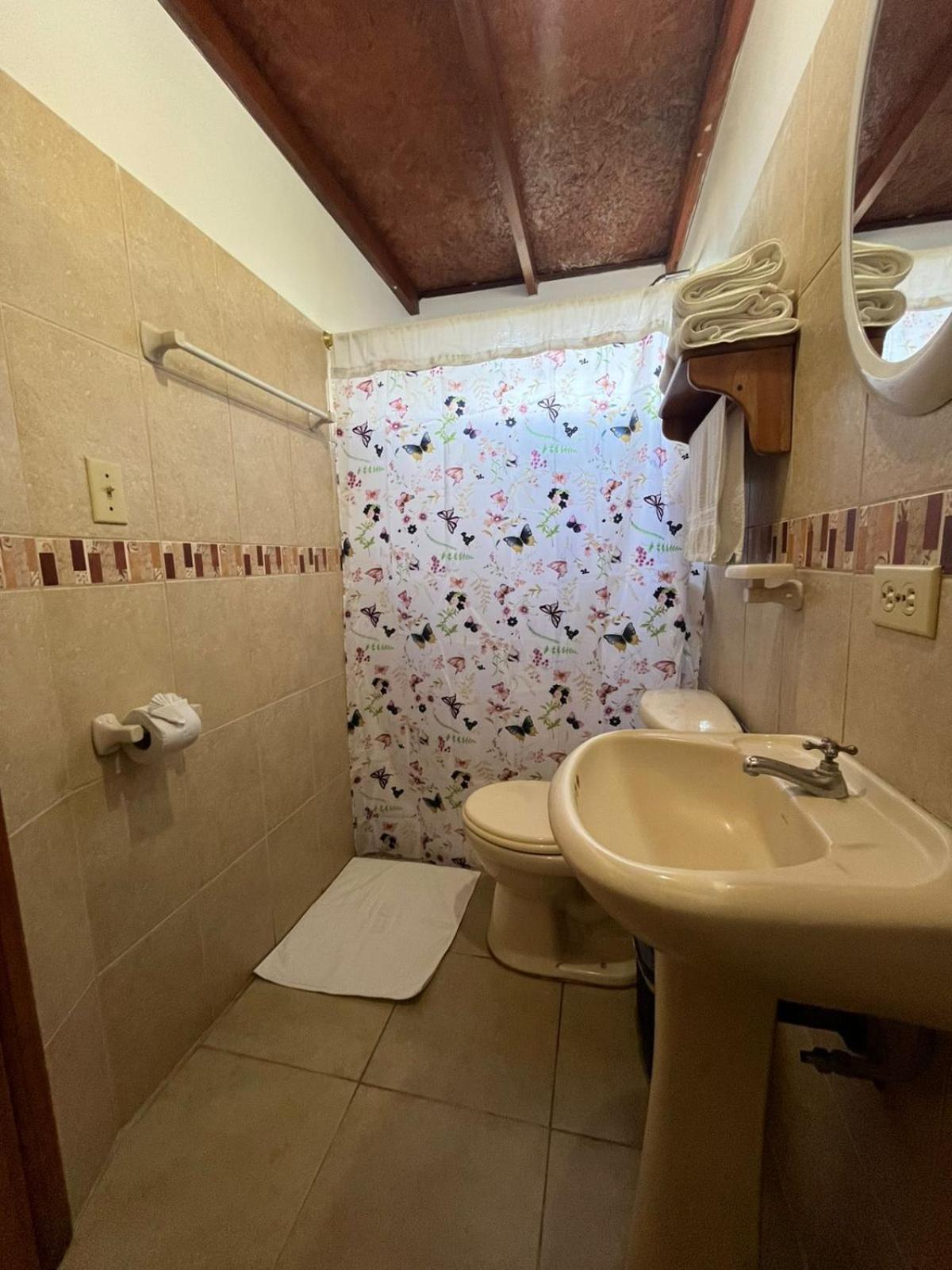 Hostal Neptuno - Poseidon Puerto Villamil Dış mekan fotoğraf